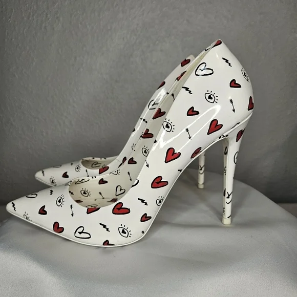 Special Limited Edition White, Black and Red Aldo Heart Pumps! - Picture 2 of 9